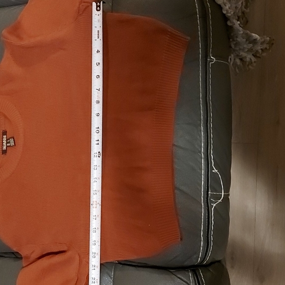 Ladies Revamped Knit Crop top - Picture 7 of 7